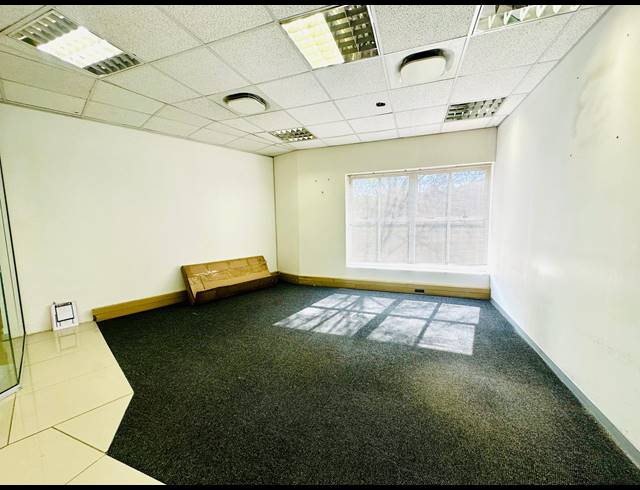 200M² OFFICE TO LET IN BRUMA